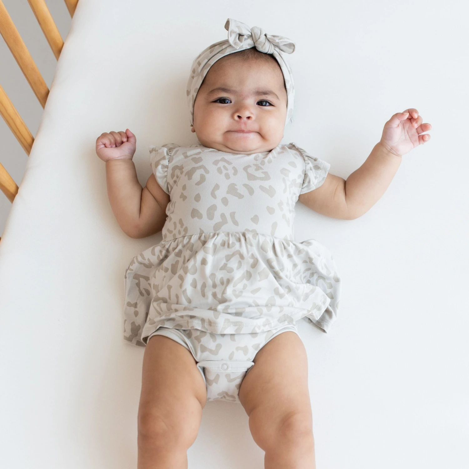 Bow In Oat Leopard 2 Bow In Oat Leopard - Image 2