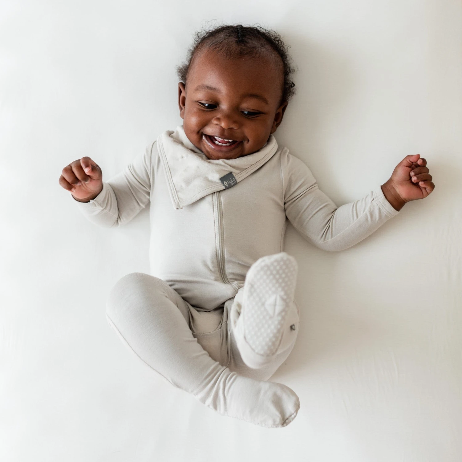 Bib In Oat 2 Bib In Oat - Image 2