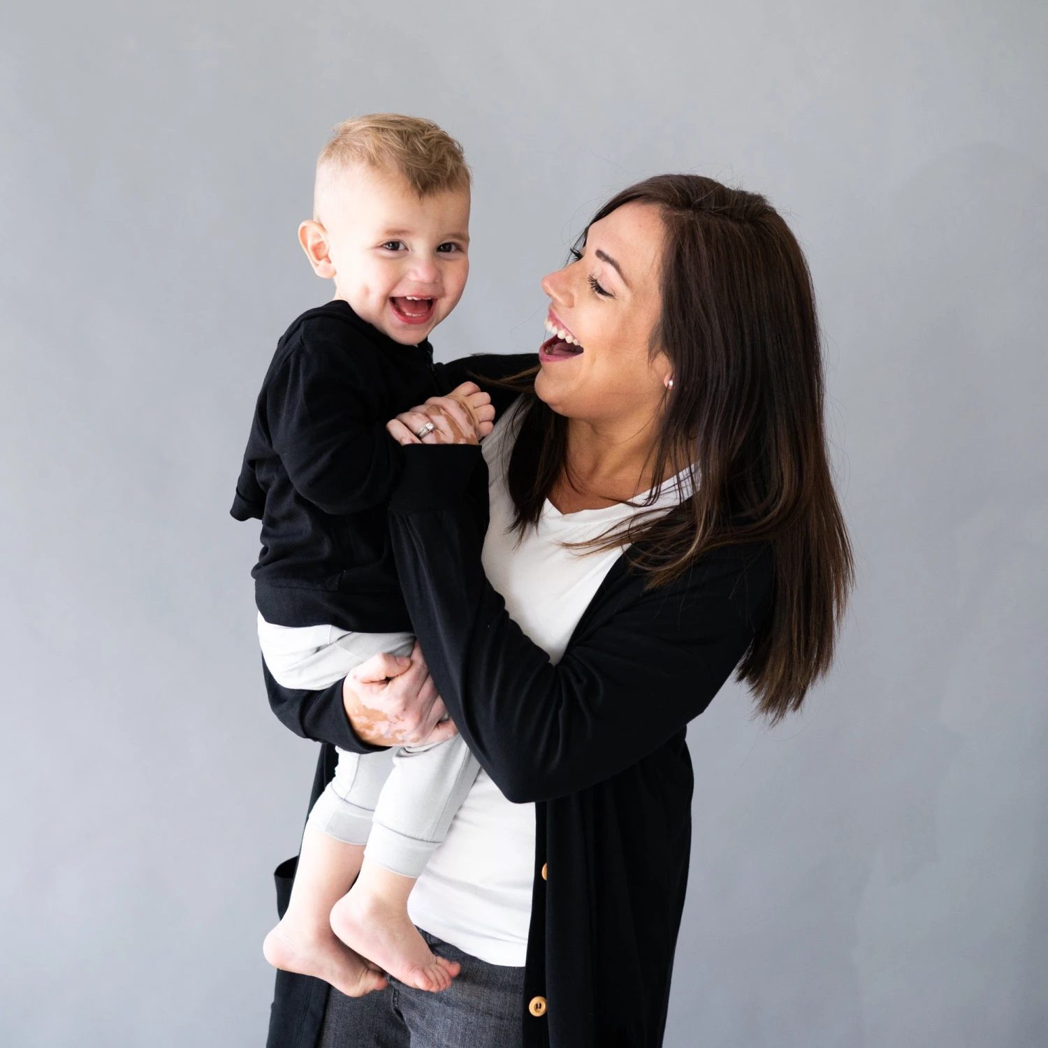 Bamboo Jersey Hooded Jacket In Midnight 2 Bamboo Jersey Hooded Jacket In Midnight - Image 2